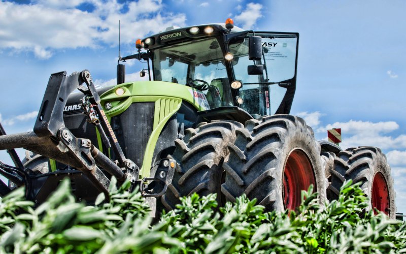 CLAAS Xerion 5000 гусеничный