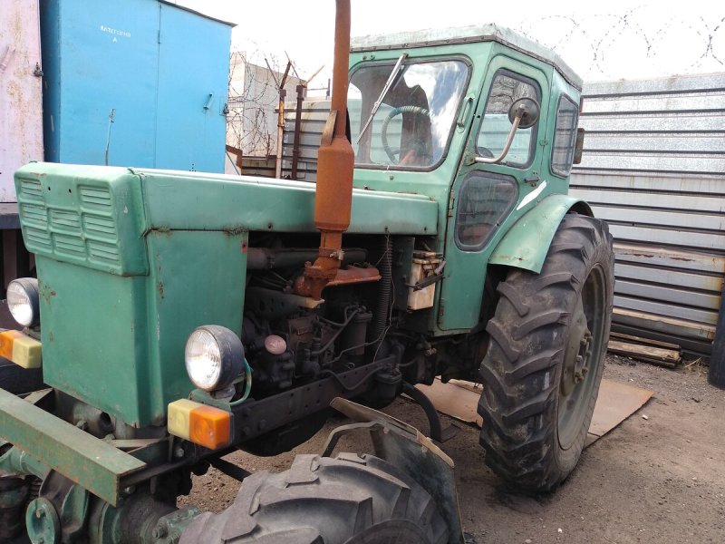Трактор колесный т-40ам 1988 г.в