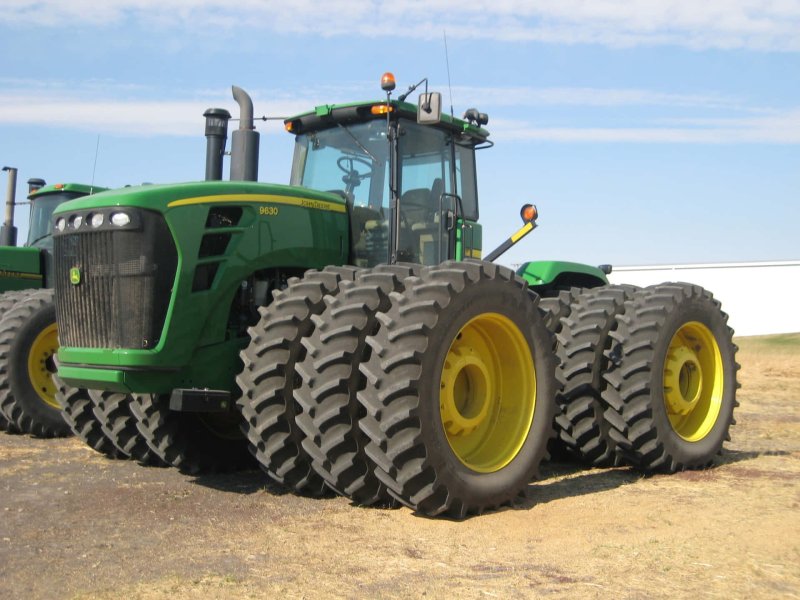 John Deere самый большой трактор