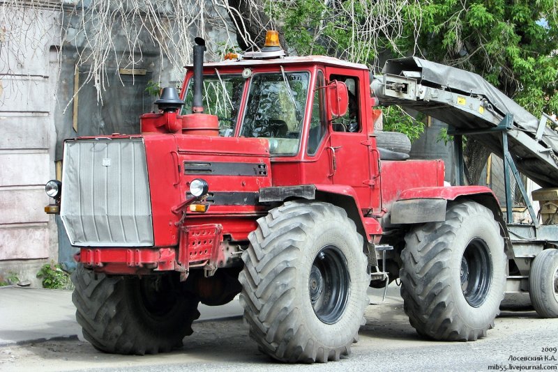 Т-150к трактор
