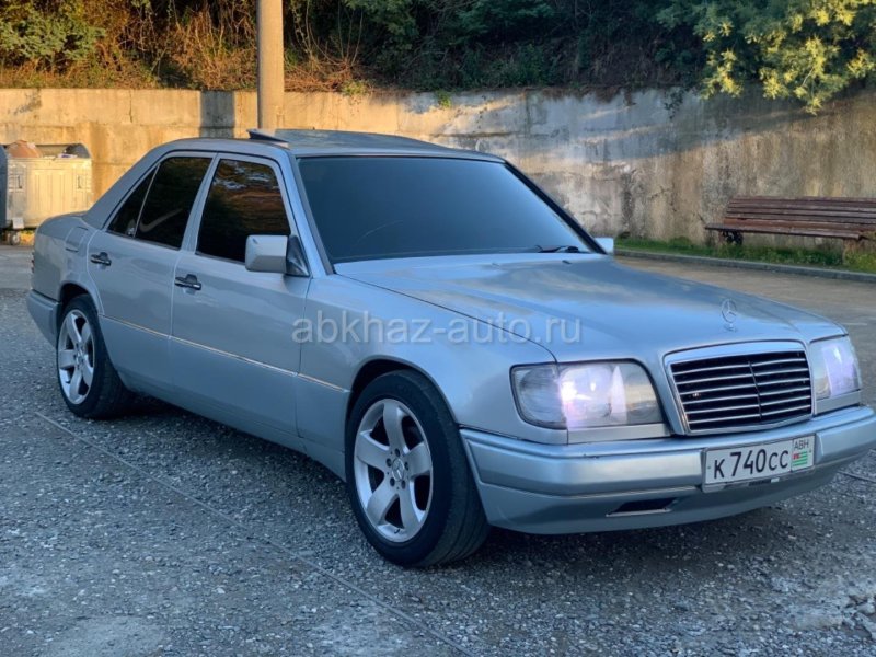 Мерседес 124 Абхазия