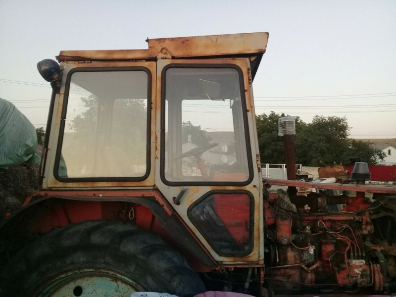 Трактор ЮМЗ 652