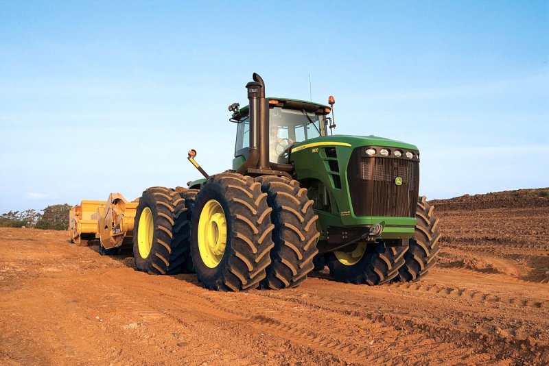 John Deere трактор Мираторг