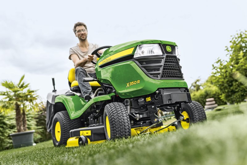 Газонокосилка (Райдер) John Deere