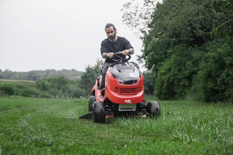 Садовый трактор al-ko t 18-111.9 HDS Black Edition