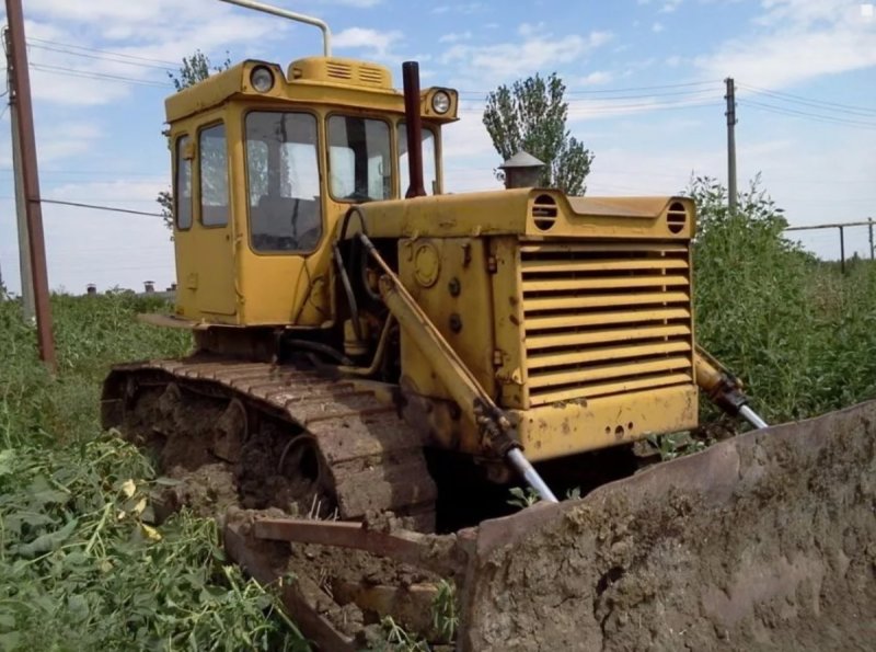 ДТ 130 бульдозер