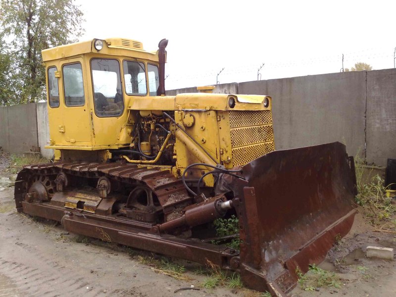 Бульдозер ЧТЗ Т-140