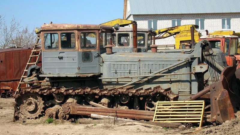 Трактор ЧТЗ Т 140