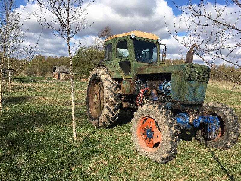 Трактор ЛТЗ Т-40ам