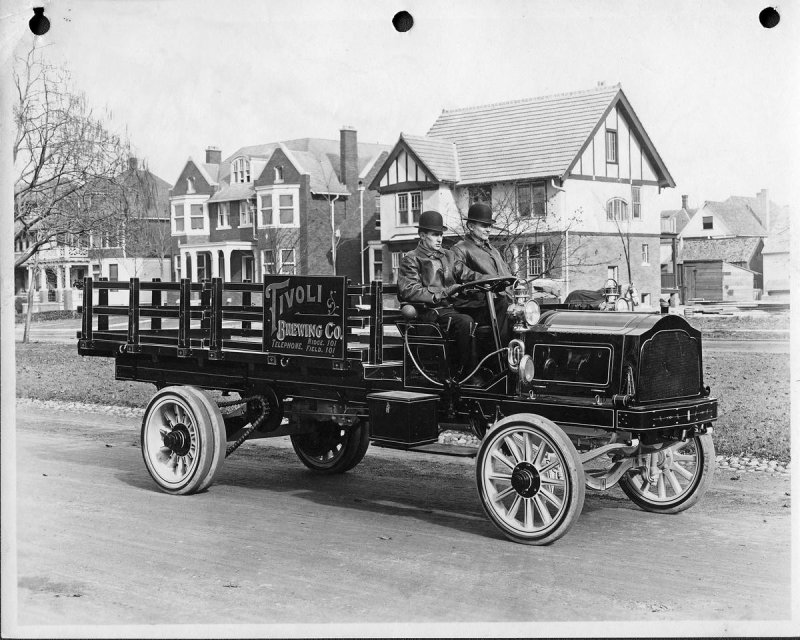 Packard 3t Truck