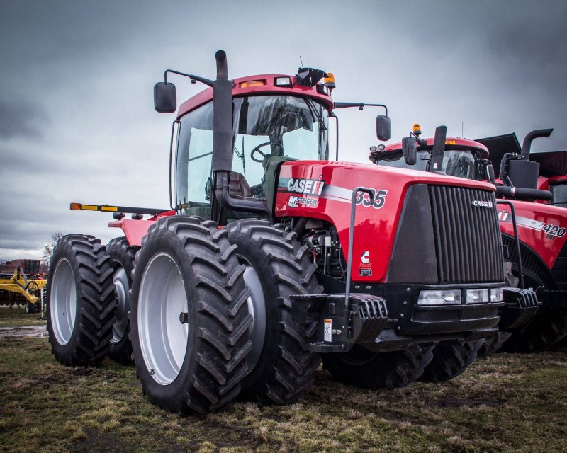 Трактор Case IH Steiger