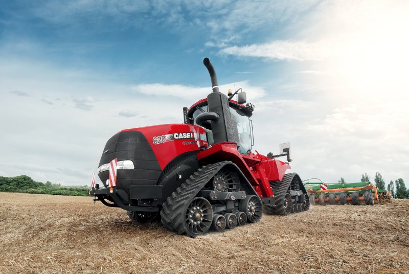 Гусеничный трактор Case IH Quadtrac 620