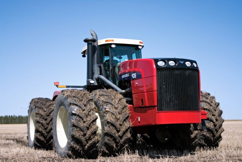 Трактор Buhler versatile 2375