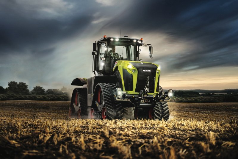 Трактор CLAAS Xerion