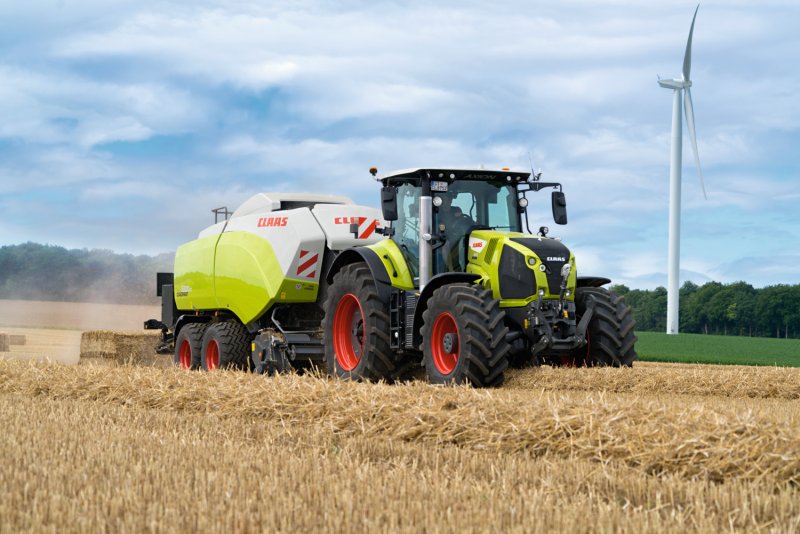 Трактор CLAAS Axion