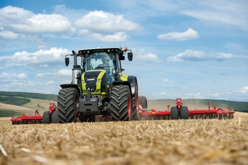 CLAAS Axion 960