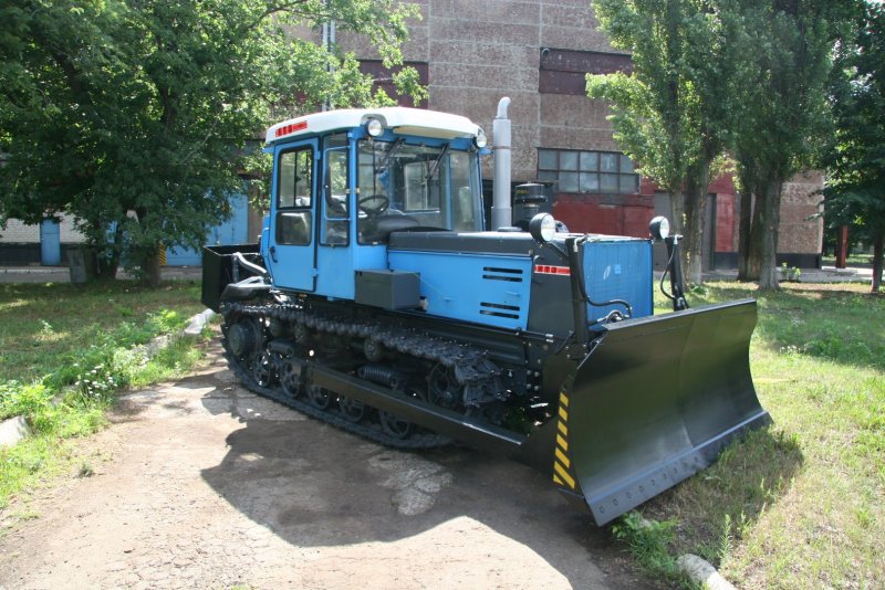 ХТЗ Т-150 гусеничный