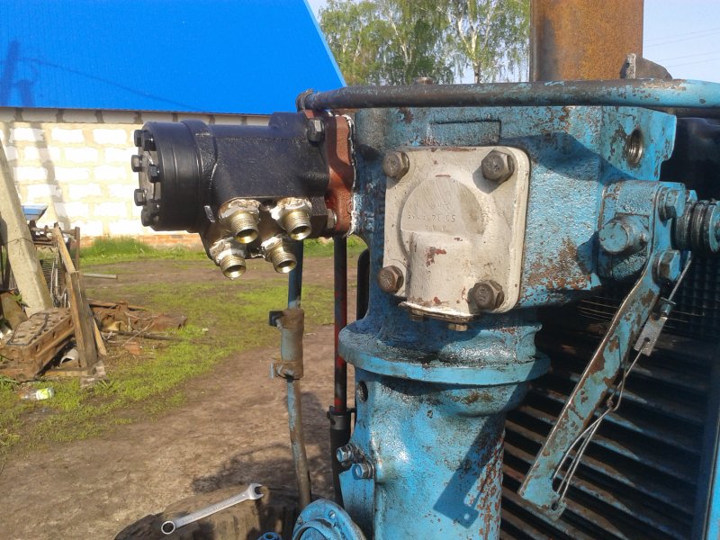 Рулевой дозатор трактора МТЗ 80