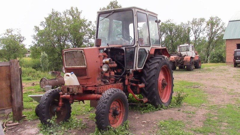 Трактор колесный ЮМЗ-6акл