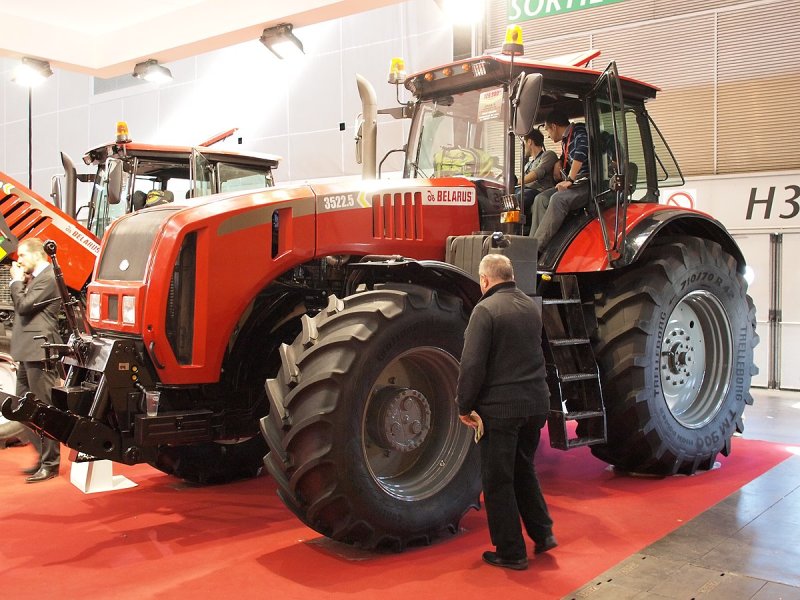 Трактор Беларус 3522.5