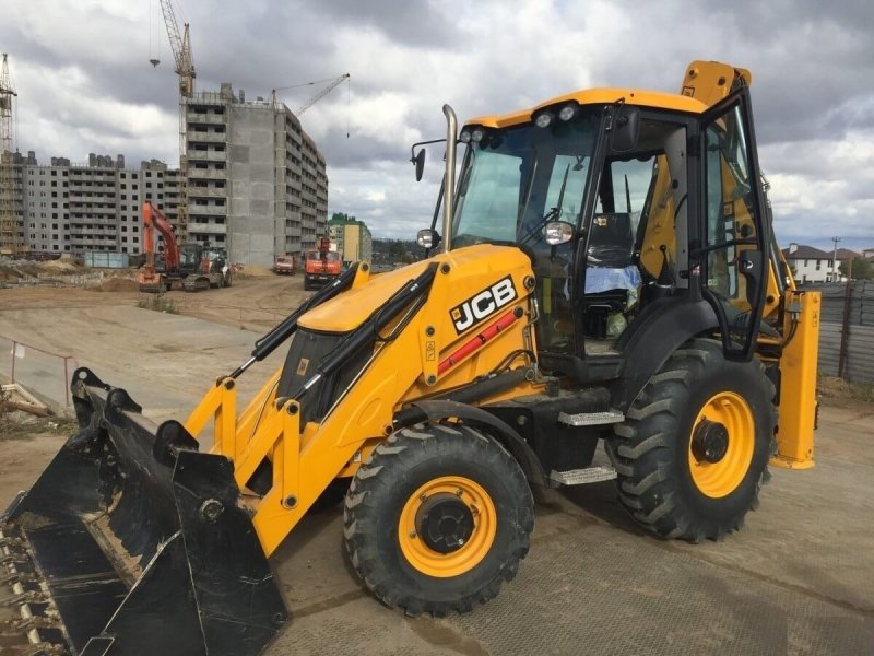 Трактор JCB 3cx