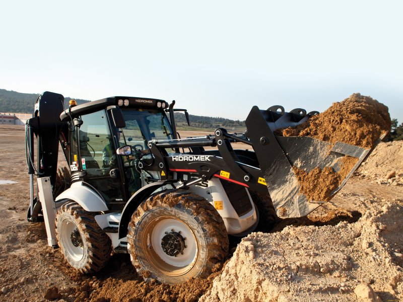 Трактор Hidromek 102s