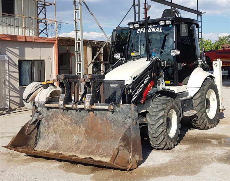 Hidromek HMK 102b