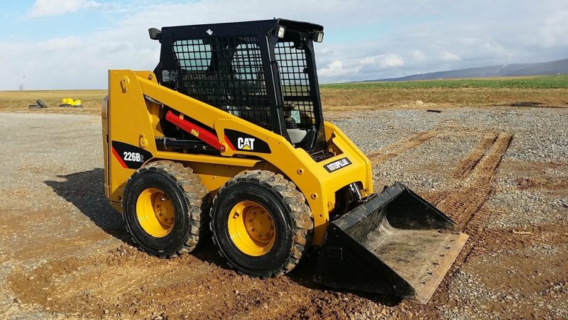 Погрузчик Cat 226