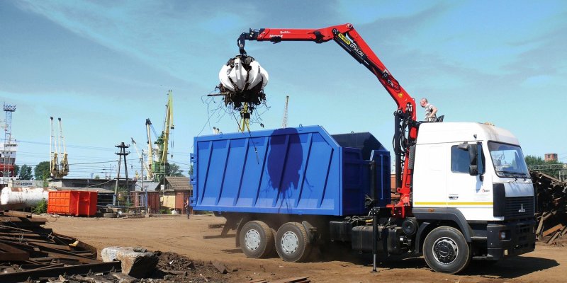 Ломовоз МАЗ С манипулятором АС-1м1