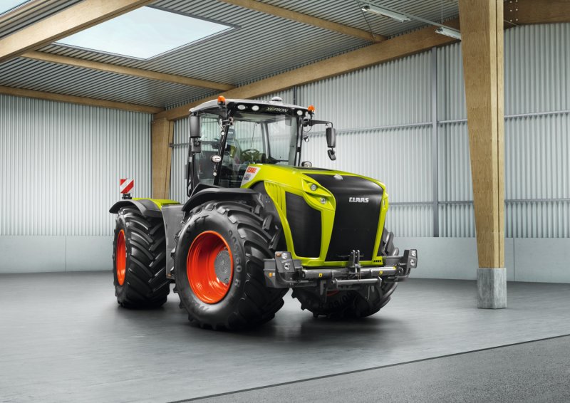 Трактор CLAAS Xerion 4000