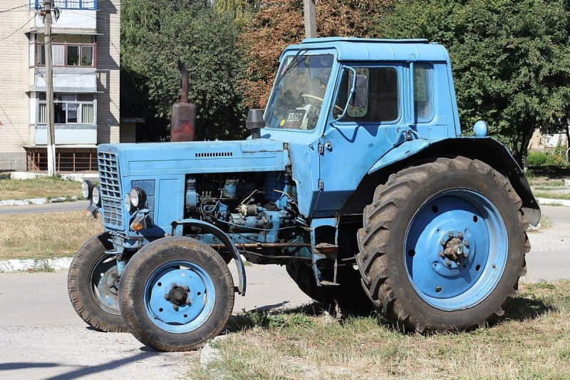 МТЗ-80 трактор