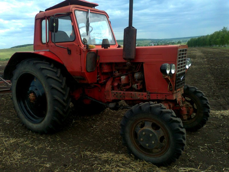 Трактор МТЗ 80 82