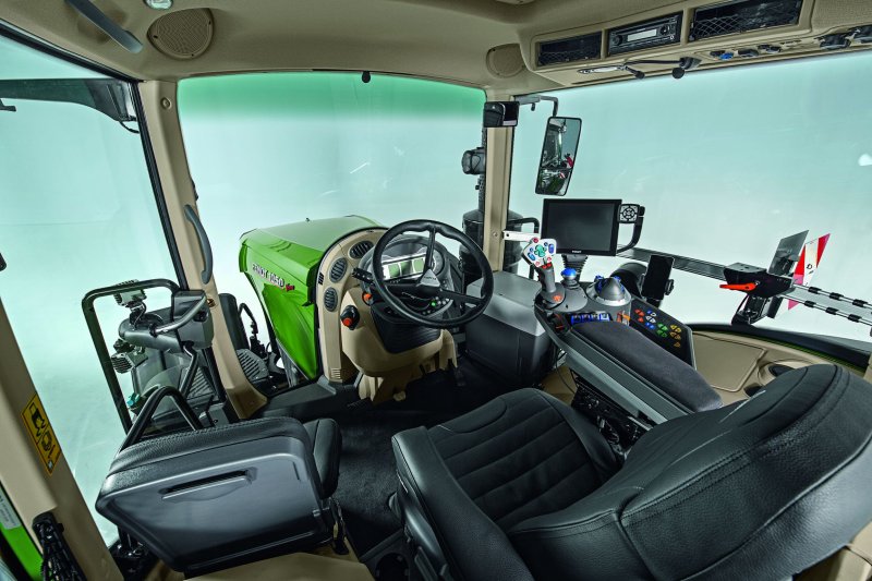 Fendt 1050 кабина