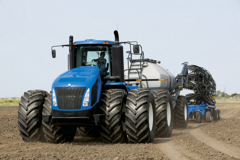 Трактор New Holland t9 615