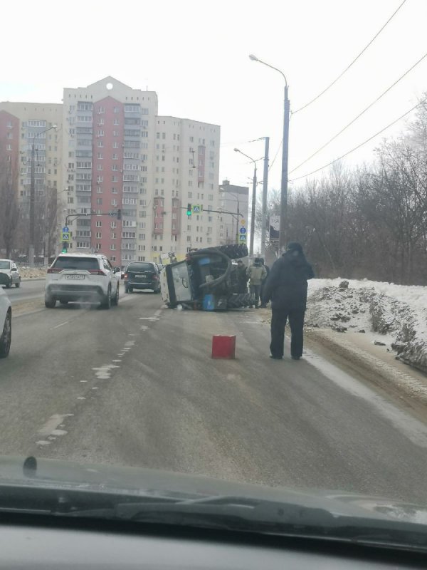 Авария в Липецке на Тракторном