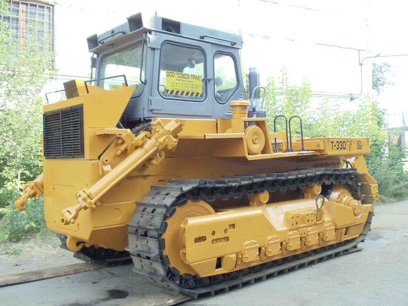 Бульдозер чебоксарец ЧЗПТ Т-330
