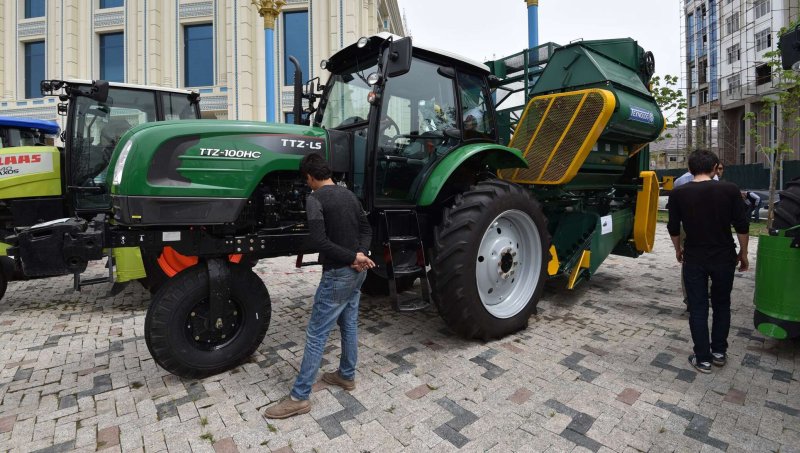 Трактор TTZ 100hc