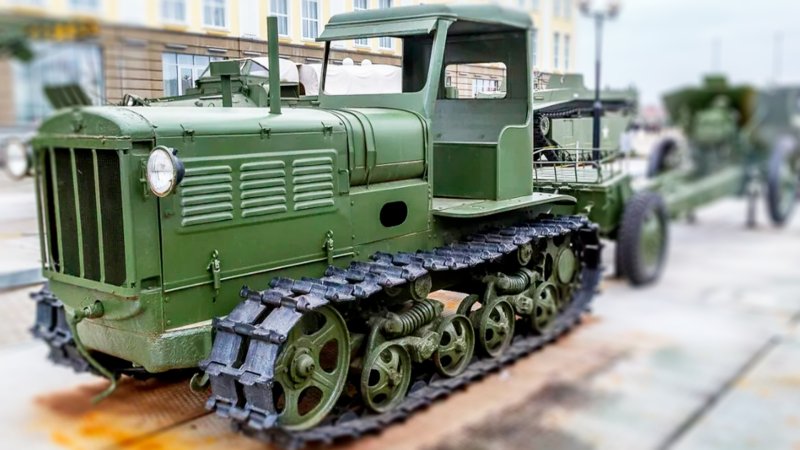 Гусеничным трактором СТЗ-3.