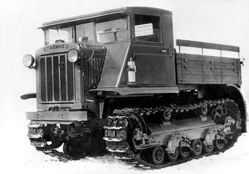 Сталинец-2 артиллерийский тягач