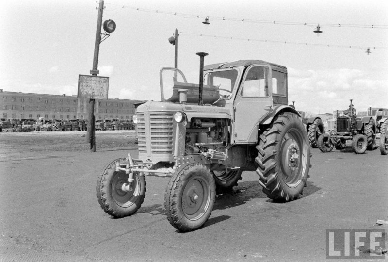 Трактор МТЗ 1960 года