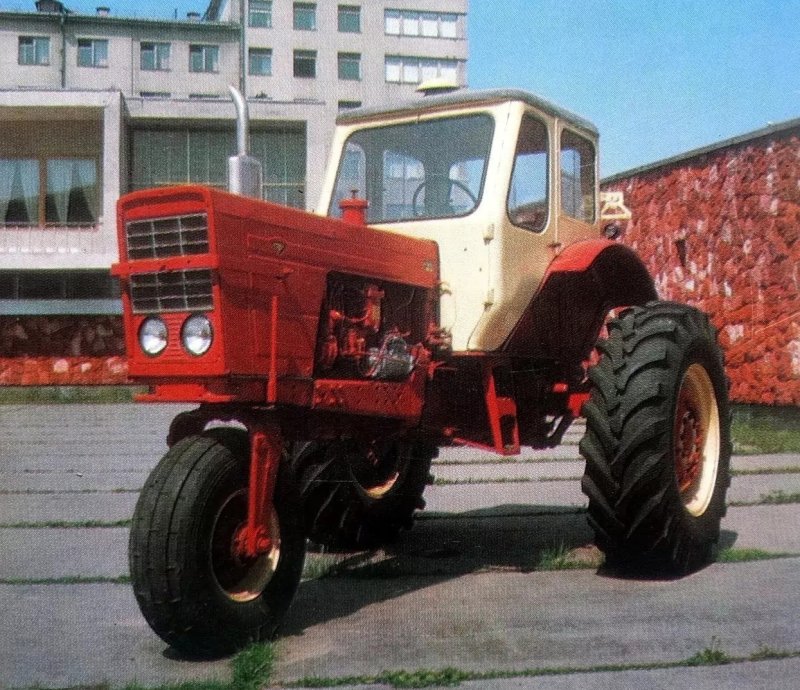 Советский трактор МТЗ 50
