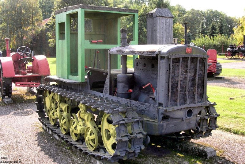 Гусеничным трактором СТЗ-3.