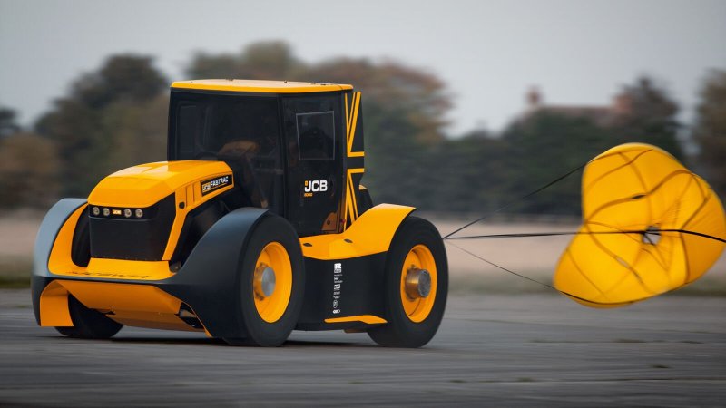 JCB Fastrac самый быстрый трактор