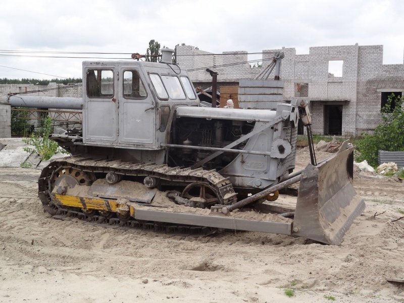 Бульдозер ЧТЗ Т-100