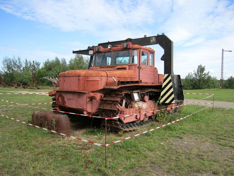ДЭТ 250 Трубопрокладчик