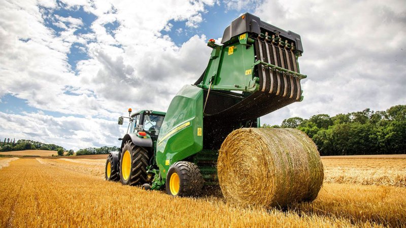 John Deere 569