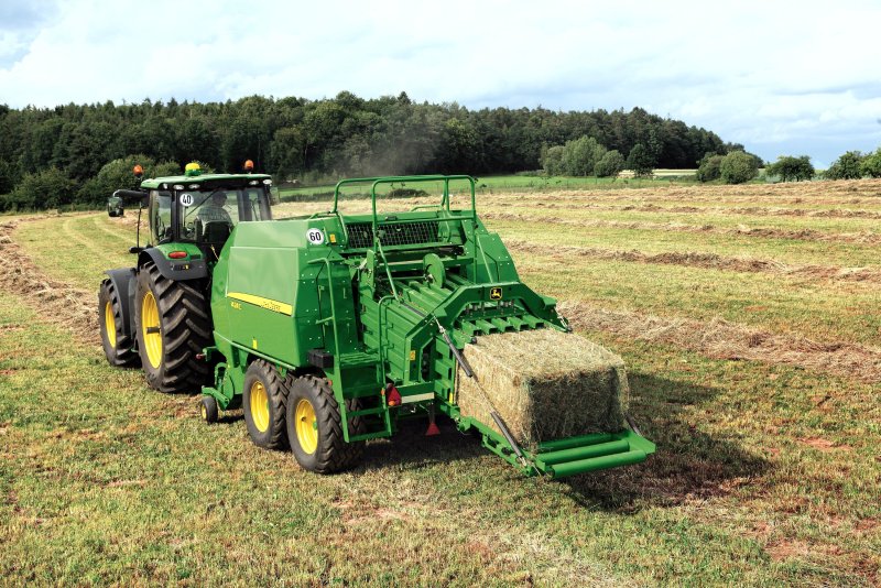 Пресс John Deere 624l