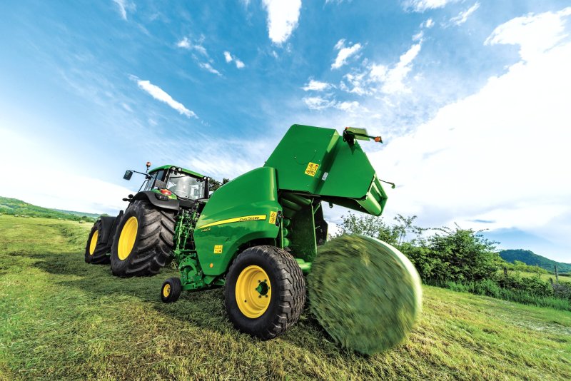 Подборщик John Deere 630в