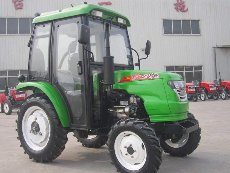 Трактор Синтай XT-244