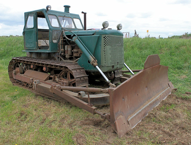 ЧТЗ Т-100